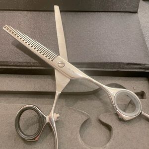 Rusk Professional Gamma Blade Rotating Thumb Shears - 35 Tooth